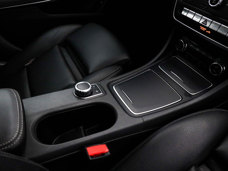 Mercedes GLA 200 d sport auto diesel bianco