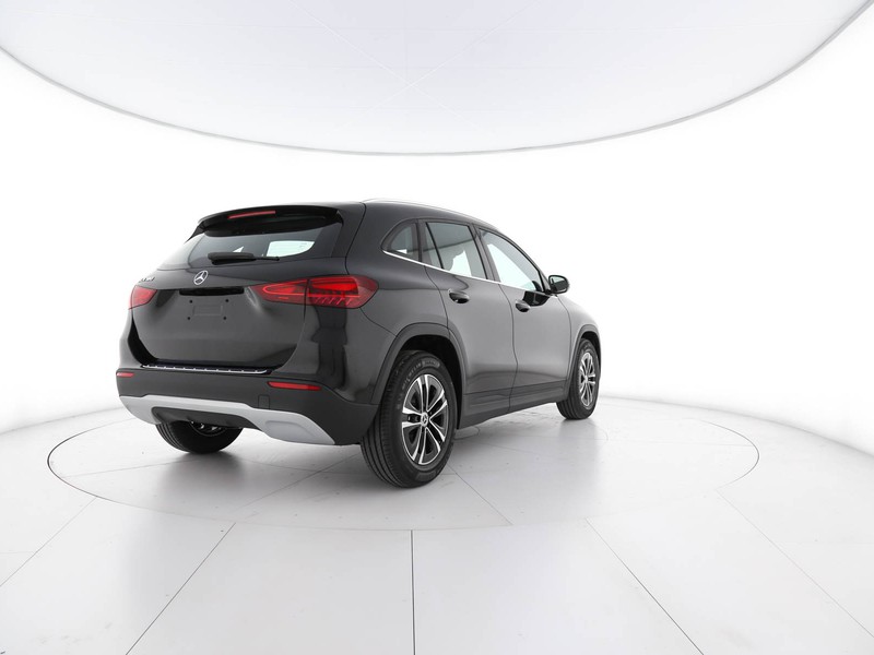Mercedes GLA 180 Automatic benzina nero