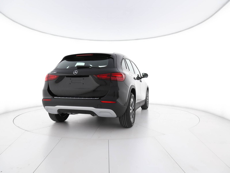 Mercedes GLA 180 Automatic benzina nero