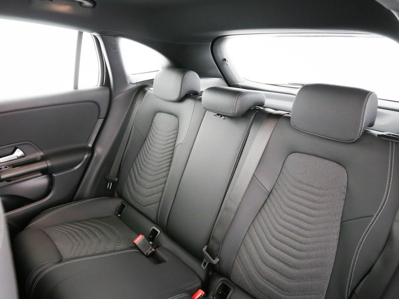 Mercedes GLA 180 Automatic benzina nero