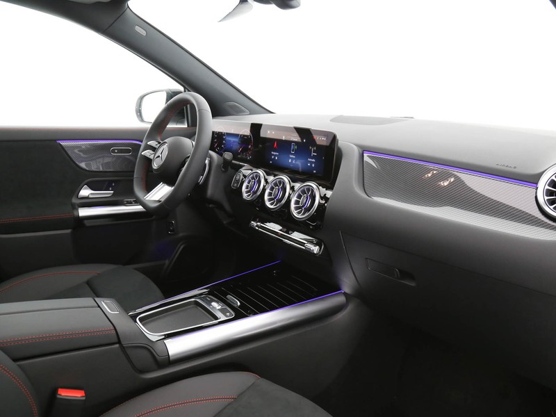 Mercedes GLA 180  d Automatic diesel bianco