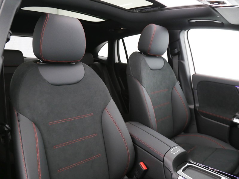 Mercedes GLA 180  d Automatic diesel bianco