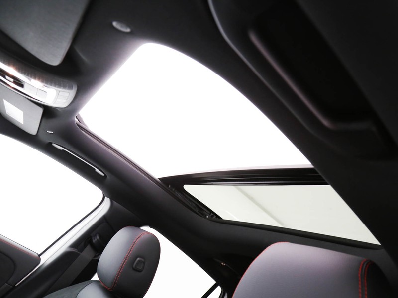 Mercedes GLA 180  d Automatic diesel bianco