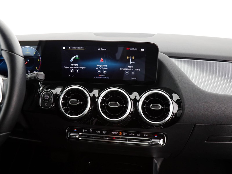 Mercedes GLA 200 d sport plus auto diesel bianco