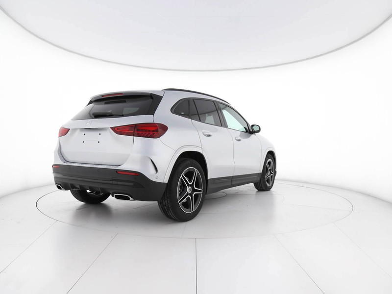 Mercedes GLA 200 d Automatic diesel argento