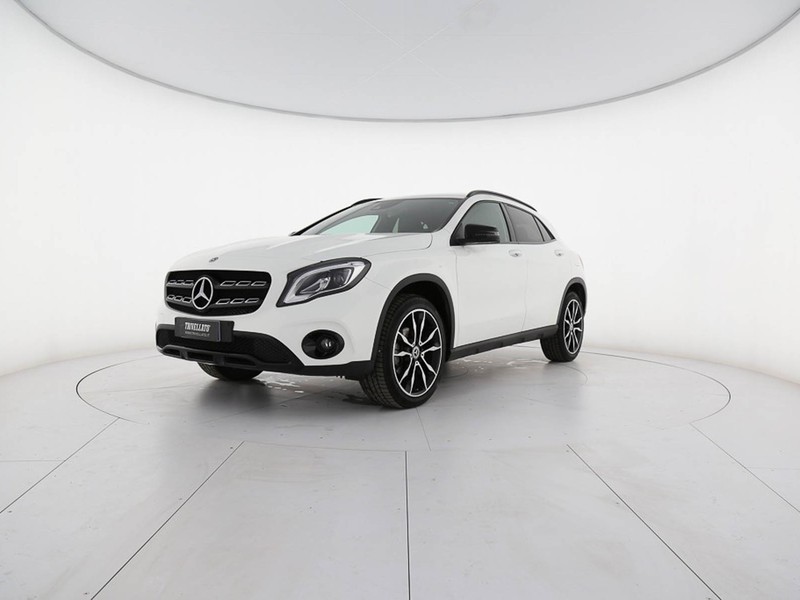 Mercedes GLA 180 d sport auto