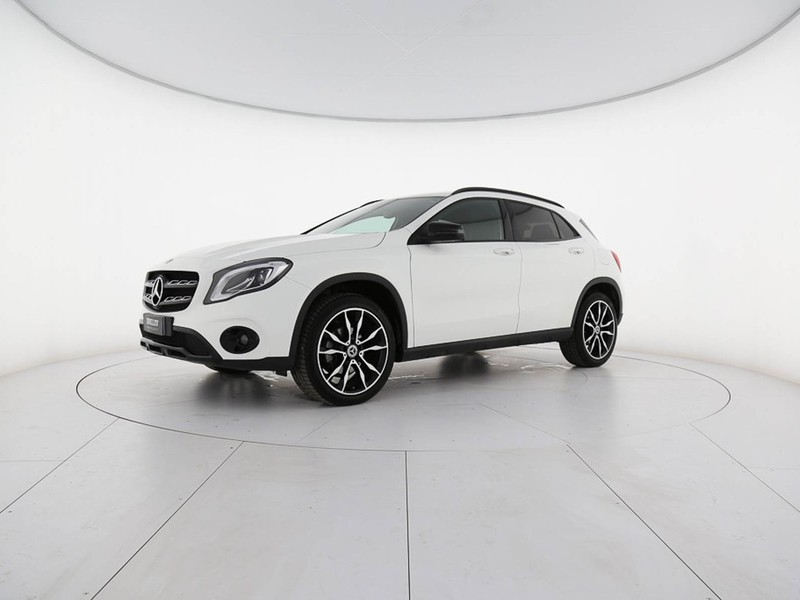 Mercedes GLA 180 d sport auto