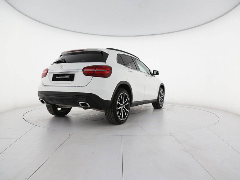 Mercedes GLA 180 d sport auto