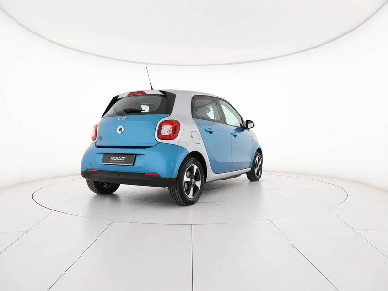 Smart Forfour eq passion 22kw elettrica blu/azzurro