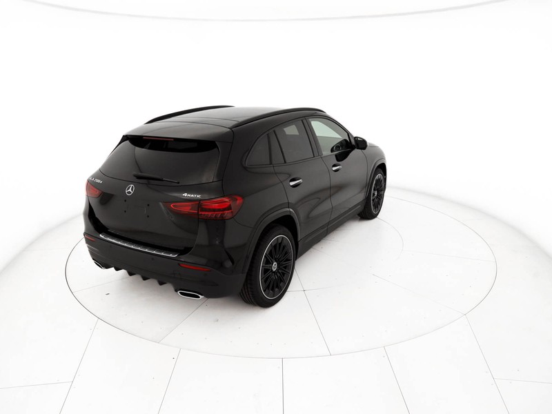 Mercedes GLA 200 d Automatic 4MATIC diesel nero