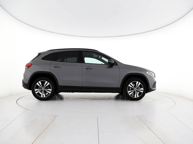 Mercedes GLA 200 d sport plus auto diesel grigio