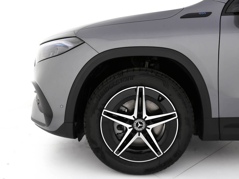 Mercedes EQA 250 premium elettrica grigio