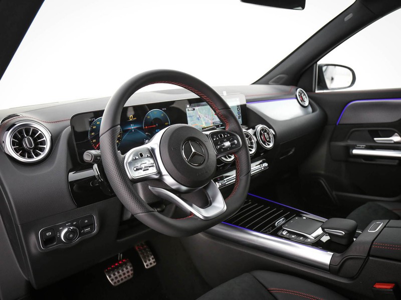 Mercedes EQA 250 premium elettrica grigio