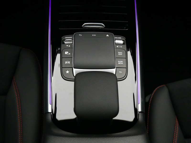 Mercedes EQA 250 premium elettrica grigio