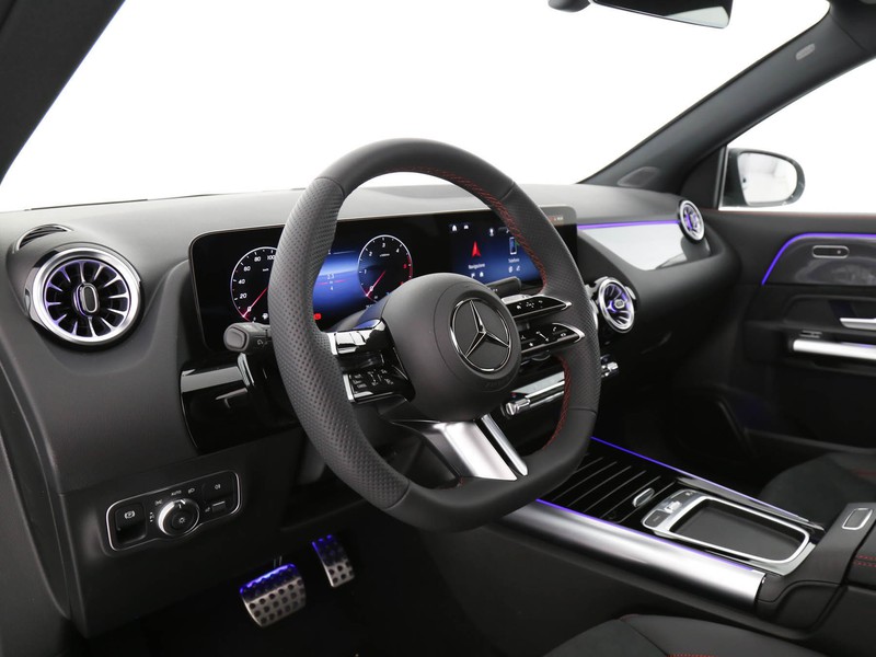 Mercedes GLA 180 Automatic benzina nero