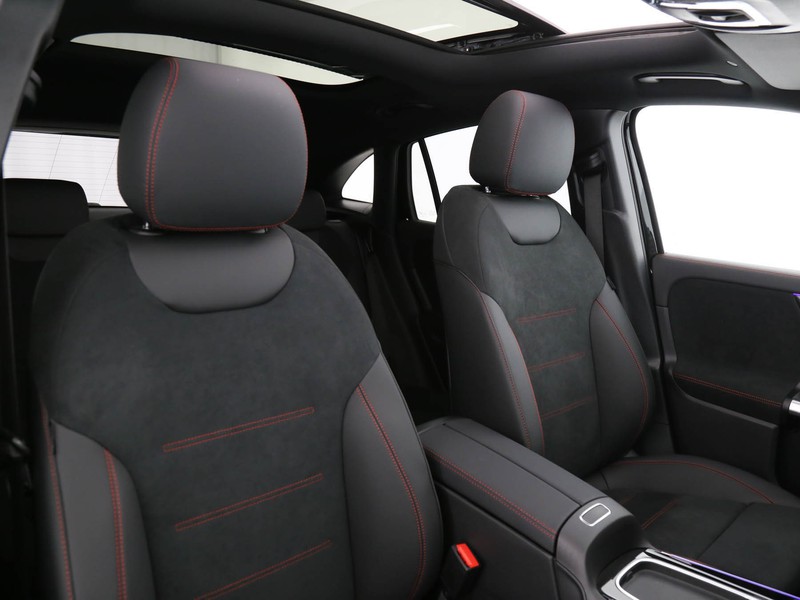 Mercedes GLA 180 Automatic benzina nero