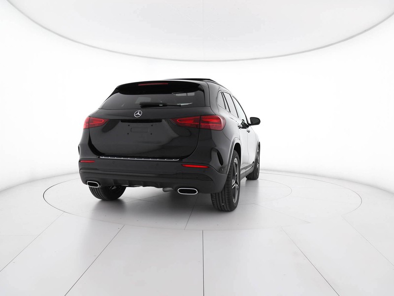 Mercedes GLA 180 Automatic benzina nero