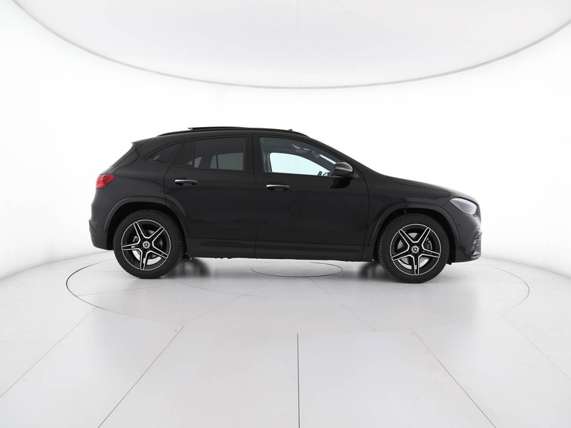 Mercedes GLA 180 Automatic benzina nero