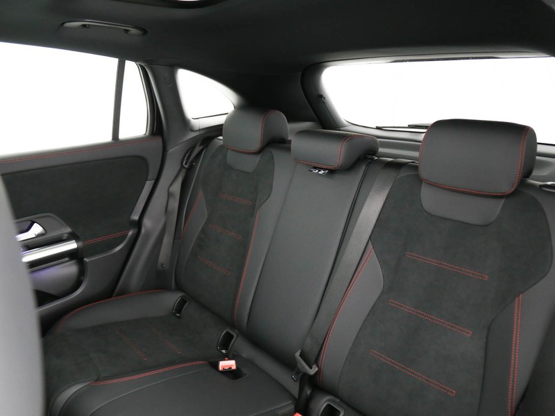 Mercedes GLA 180 Automatic benzina nero