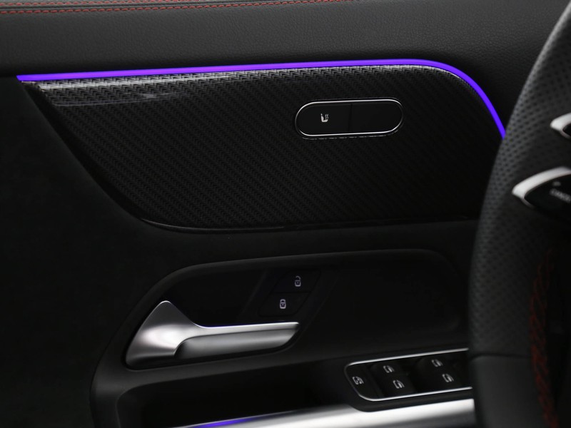 Mercedes GLA 180 Automatic benzina nero