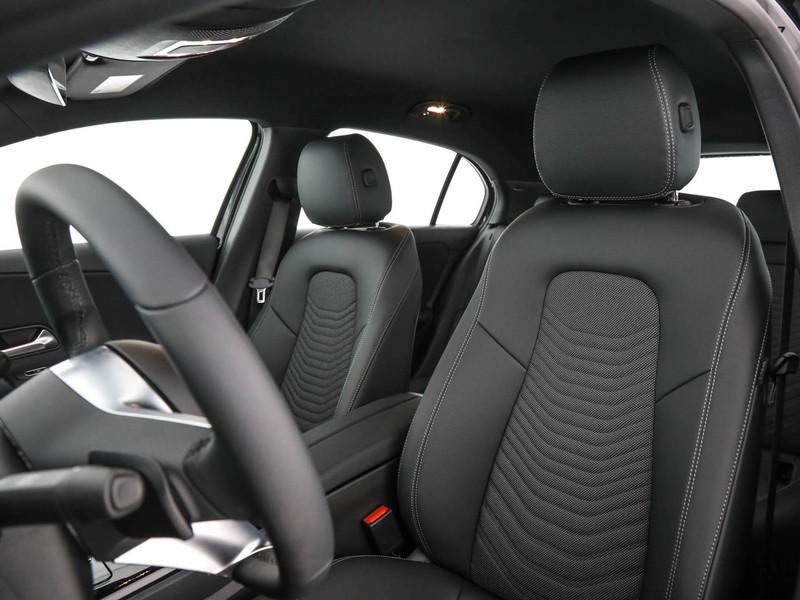 Mercedes Classe A A 180 benzina nero