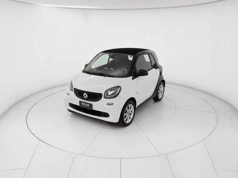 Smart Fortwo eq passion my19 elettrica bianco