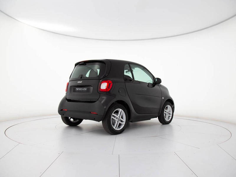 Smart Fortwo eq pure 22kw elettrica nero