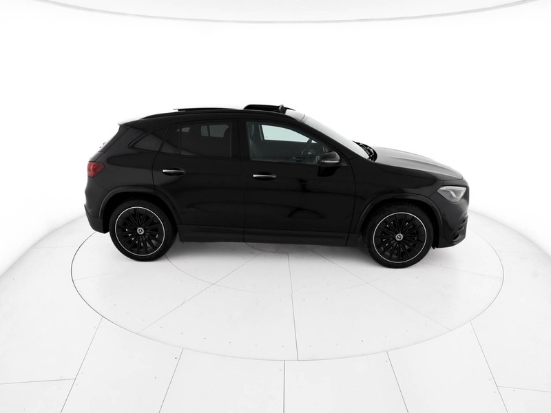 Mercedes GLA 200 d Automatic 4MATIC diesel nero