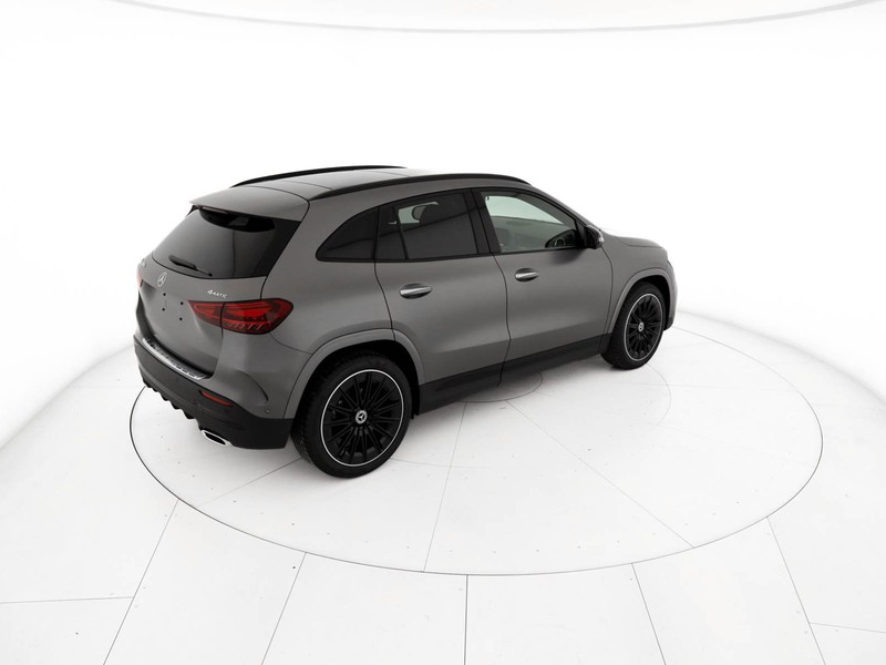 Mercedes GLA 200 d amg line advanced plus 4matic auto