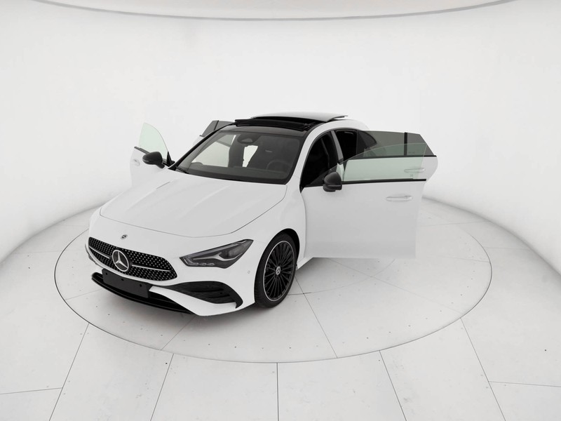 Mercedes CLA Shooting Brake  200 d amg line advanced plus auto diesel bianco