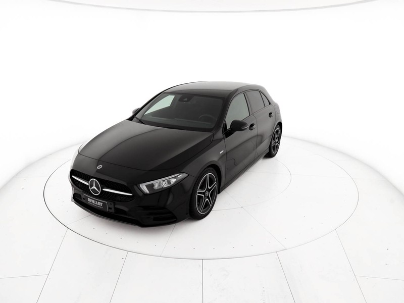 Mercedes Classe A 180 d premium night edition auto diesel nero