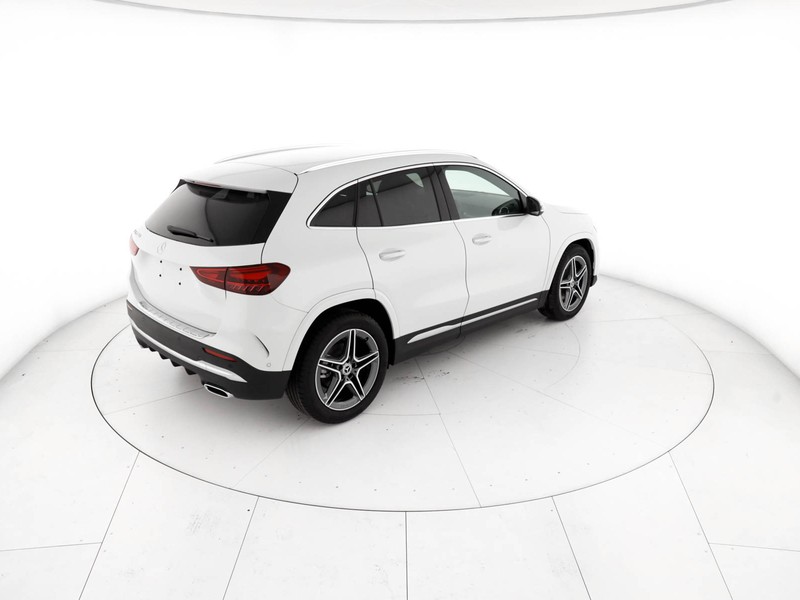 Mercedes GLA 200 d amg line advanced plus auto diesel bianco