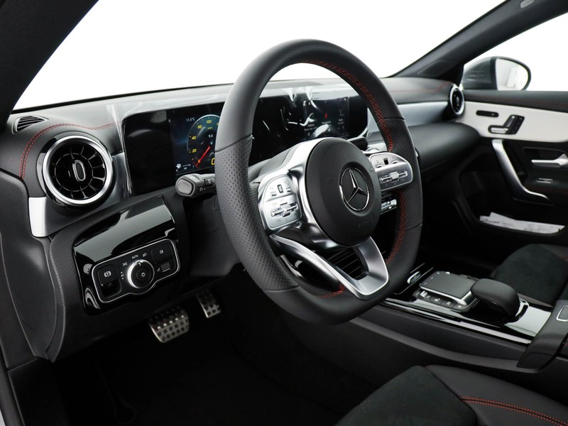 Mercedes CLA Shooting Brake  200 d premium 4matic auto