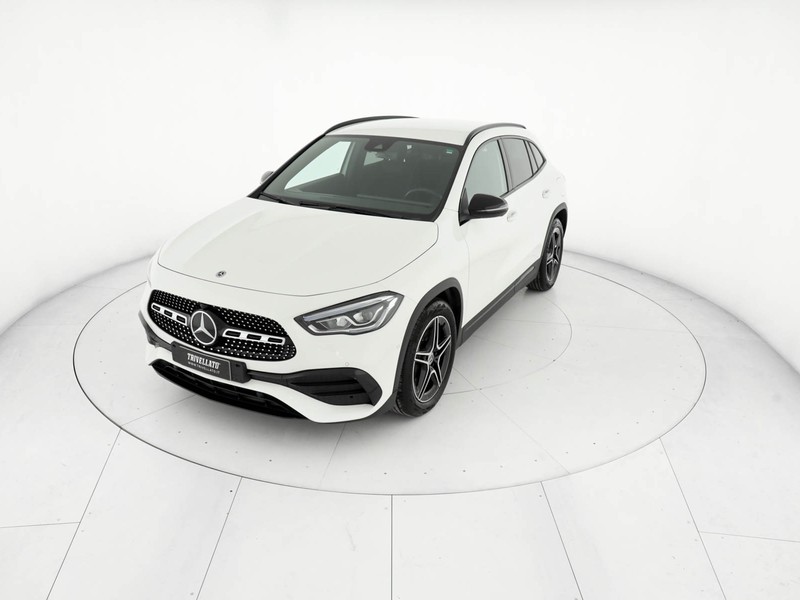 Mercedes GLA 200 d premium auto diesel bianco