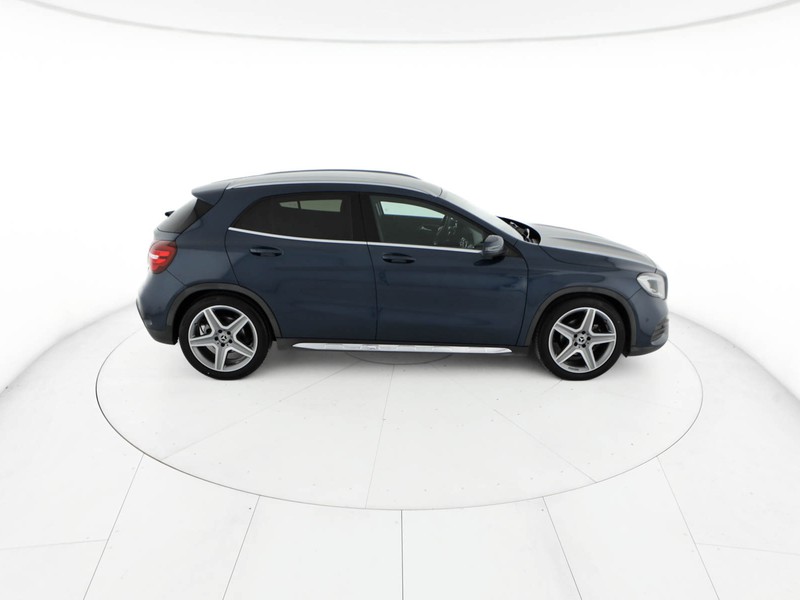 Mercedes GLA 200 d premium auto diesel blu/azzurro