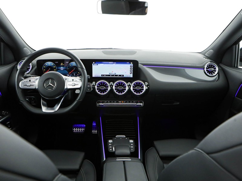 Mercedes GLA 200 d premium auto