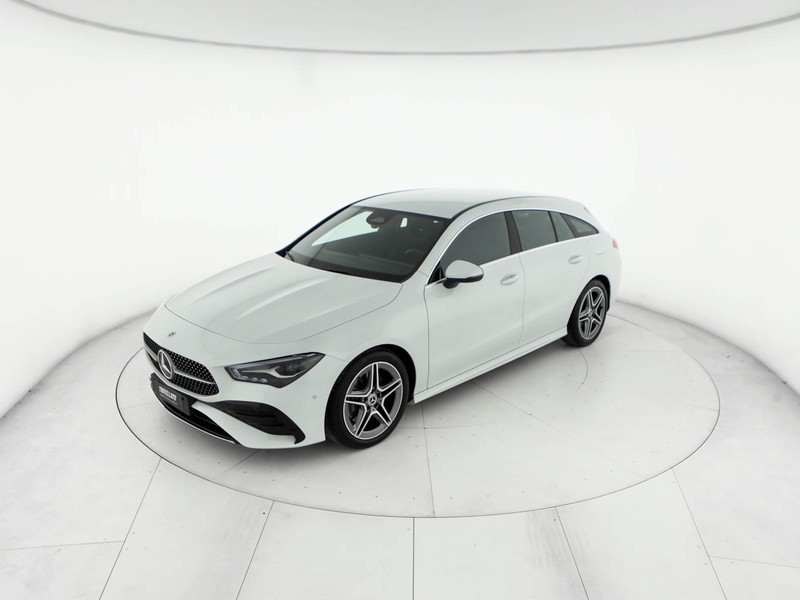Mercedes CLA Shooting Brake  220 d amg line premium auto diesel bianco