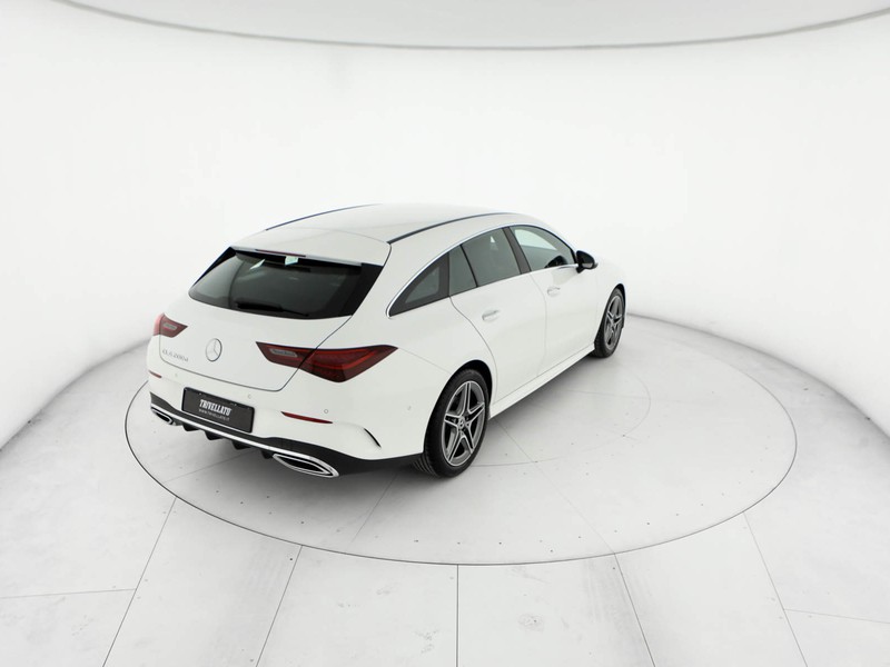 Mercedes CLA Shooting Brake  200 d amg line advanced plus auto diesel bianco