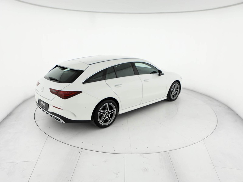 Mercedes CLA Shooting Brake  200 d amg line advanced plus auto diesel bianco