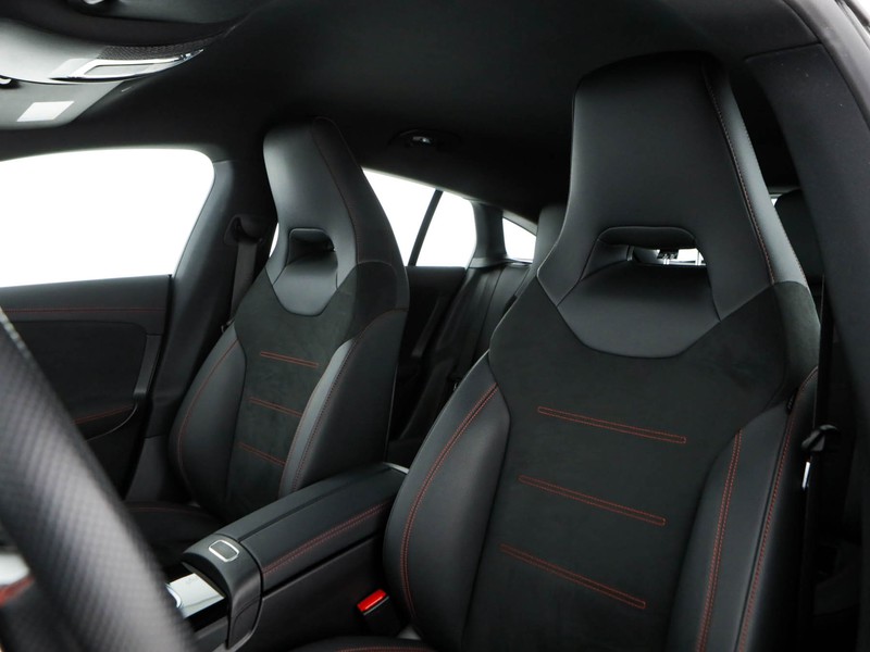 Mercedes CLA Shooting Brake  200 d amg line advanced plus auto diesel bianco