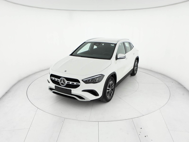 Mercedes GLA 200 d advanced 4matic auto diesel bianco