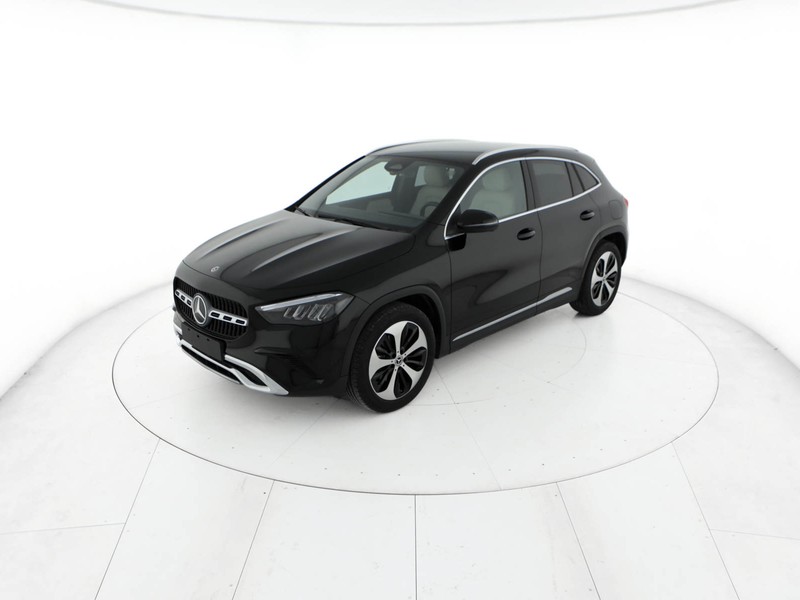 Mercedes GLA 200 d progressive advanced auto diesel nero