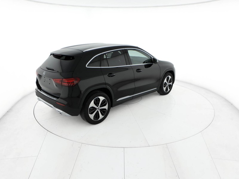 Mercedes GLA 180 d progressive advanced auto diesel nero