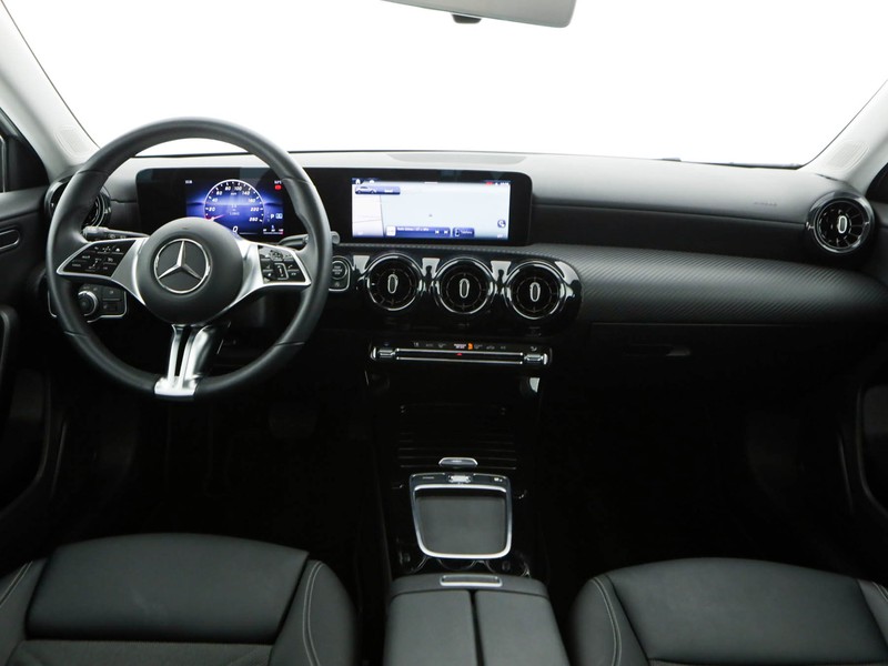 Mercedes Classe A 180 d advanced auto diesel bianco