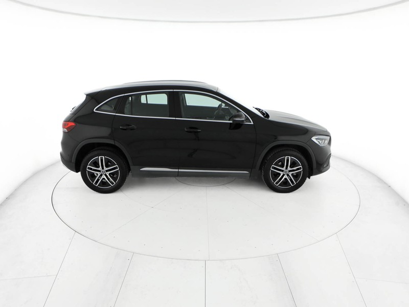 Mercedes GLA 200 d sport plus auto diesel nero