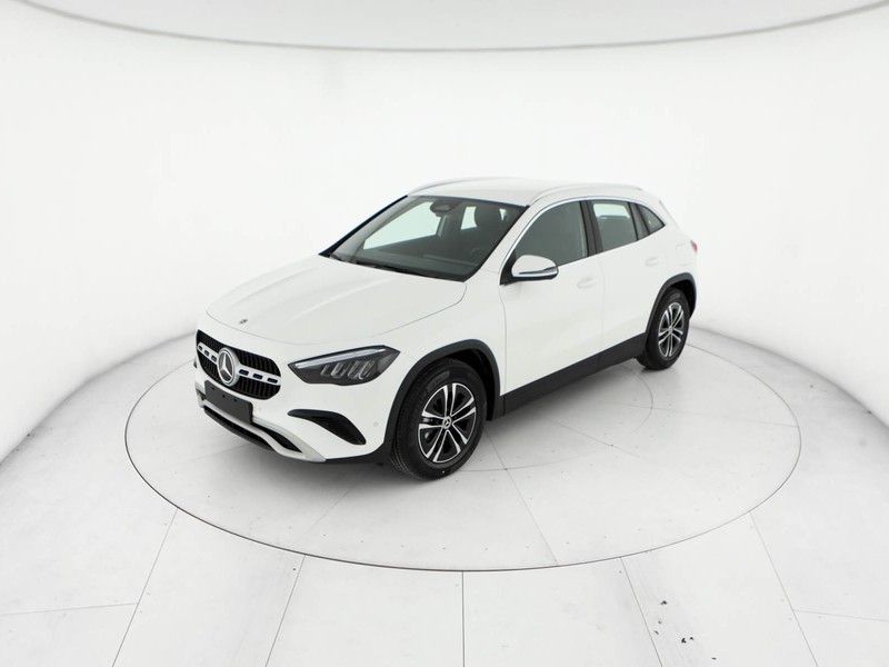 Mercedes GLA 200 d advanced auto