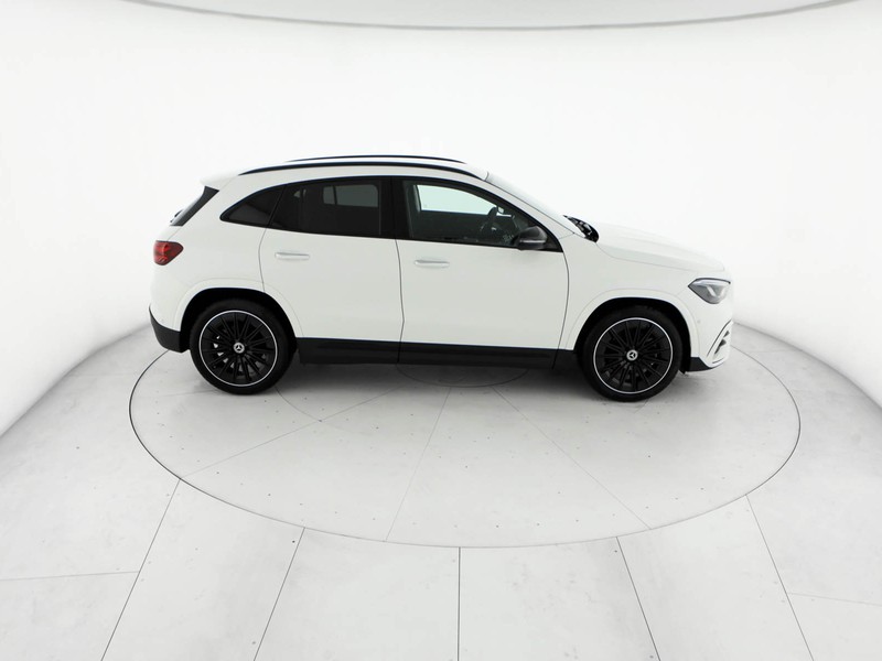 Mercedes GLA 200 d amg line advanced plus auto diesel bianco