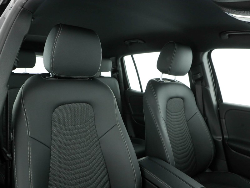 Mercedes EQB 250+ sport elettrica nero