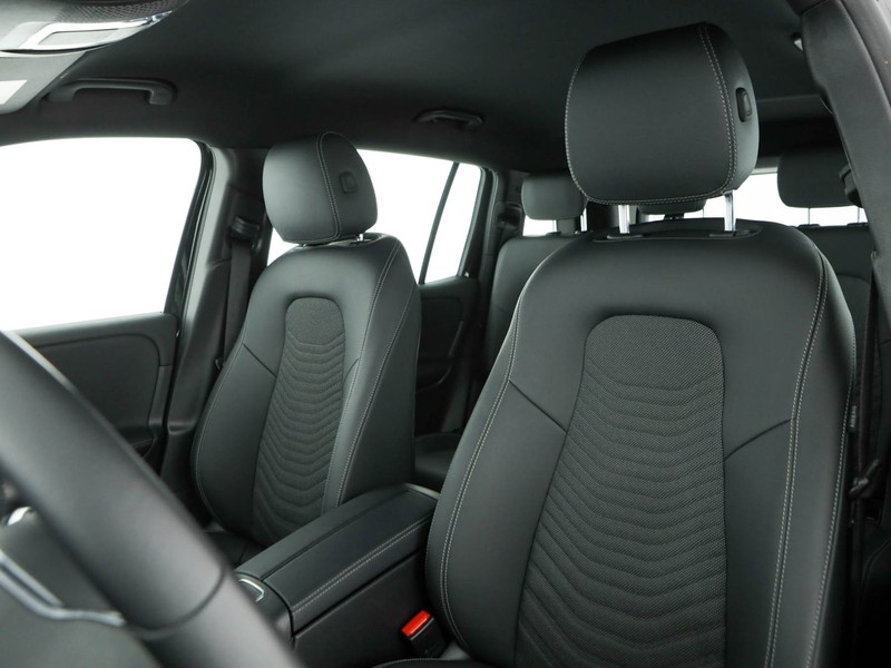 Mercedes EQB 250+ sport elettrica nero