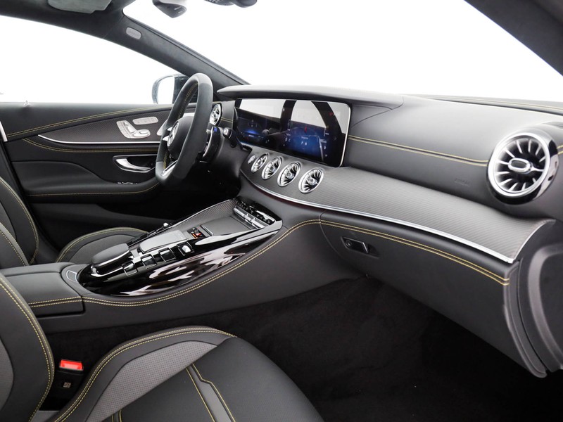 AMG GT-4 Mercedes-AMG Coup4 43 4MATIC+ Mil